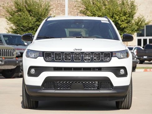 New 2026 Jeep Compass Latitude image 2