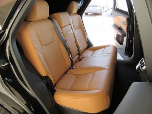 Used 2024 Lexus RX 350 Premium w/ Convenience Package AWD/4WD image 19