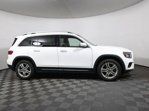 Used 2023 Mercedes-Benz GLB 250 4MATIC image 8