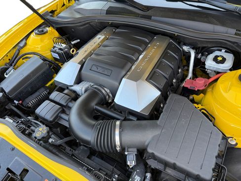 Used 2012 Chevrolet Camaro SS w/ Transformers 3 Edition RWD image 13