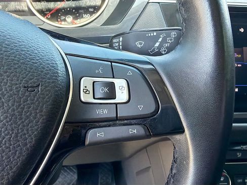 Used 2019 Volkswagen Tiguan SE w/ Panoramic Sunroof Package FWD image 37