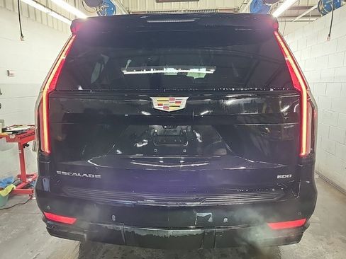 Used 2023 Cadillac Escalade ESV Sport image 3