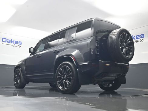 Used 2025 Land Rover Defender 110 AWD/4WD image 43