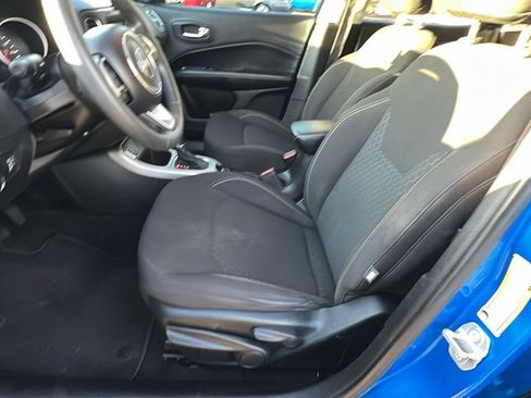 Used 2021 Jeep Compass Sport image 13
