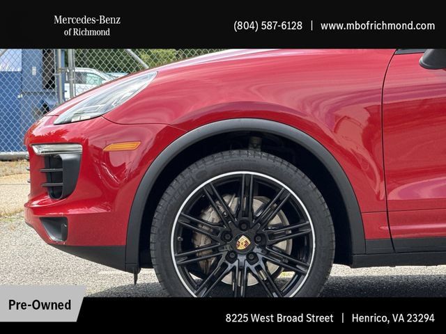 Used 2016 Porsche Cayenne S AWD/4WD image 11