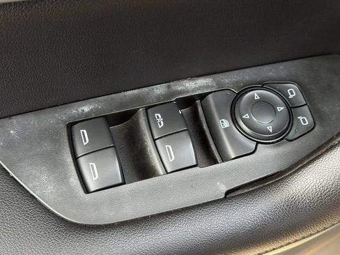 Used 2020 Chevrolet Blazer LT FWD image 13