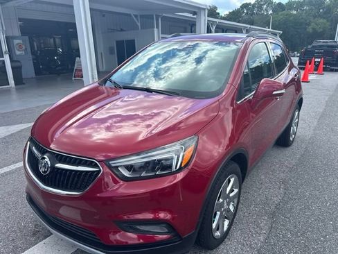 Certified 2018 Buick Encore Essence w/ Experience Buick Package FWD image 2