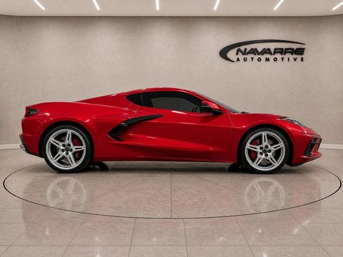 Used 2025 Chevrolet Corvette Stingray Preferred Cpe w/ 2LT RWD image 8