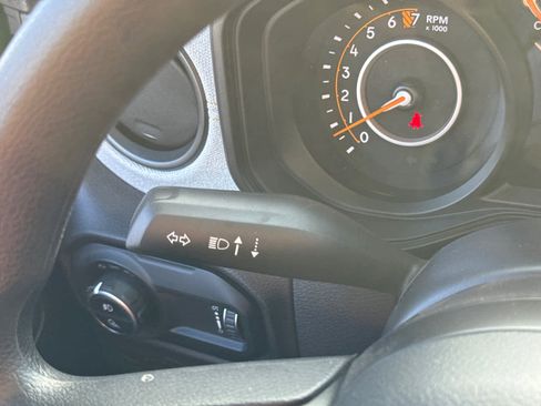 New 2025 Jeep Gladiator Sport image 19