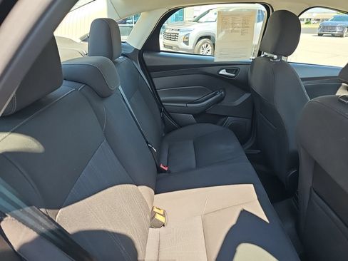 Used 2016 Ford Focus SE FWD image 22