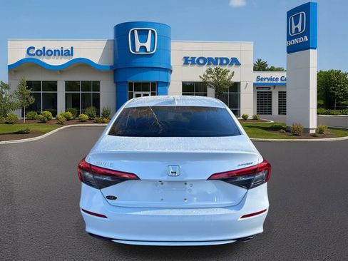 Used 2023 Honda Civic Sport image 5