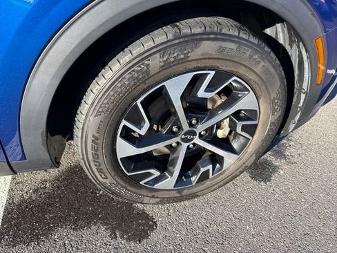 Used 2023 Kia Sportage EX image 9