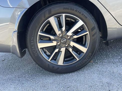 New 2025 Nissan Versa SV w/ Trunk Package image 7