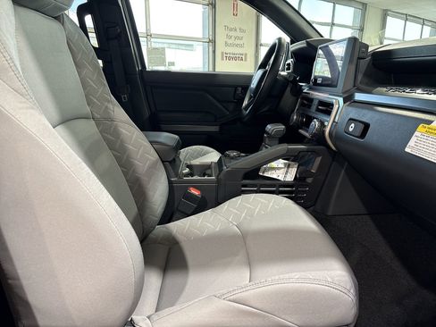 New 2026 Toyota Tacoma SR5 AWD/4WD image 25