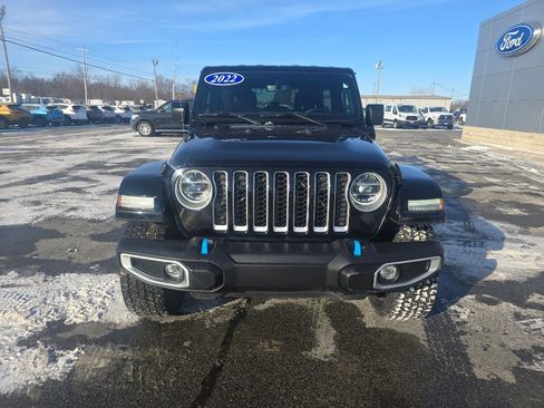 Used 2022 Jeep Wrangler Unlimited Sahara w/ Cold Weather Group image 2