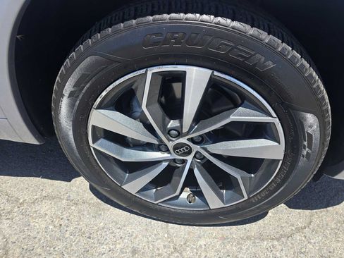 Used 2023 Audi Q5 2.0T Premium Plus w/ Premium Plus Package AWD/4WD image 9