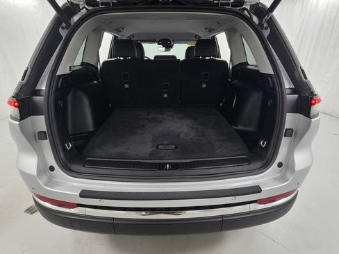 Used 2022 Jeep Grand Cherokee Limited AWD/4WD image 15