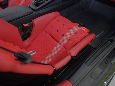 Used 2022 Porsche 911 GT3 RWD image 32