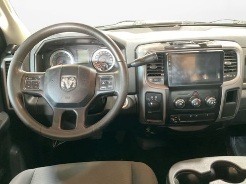 Used 2015 RAM 2500 Tradesman w/ Chrome Appearance Group AWD/4WD image 11