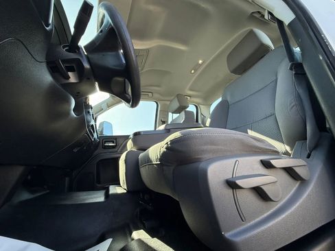 Used 2015 Chevrolet Silverado 2500 W/T image 27