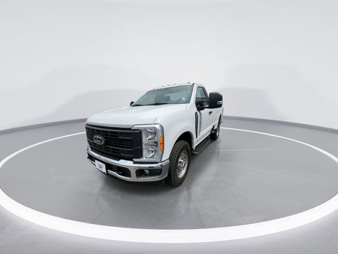 Used 2023 Ford F250 XL w/ XL Chrome Package RWD image 4