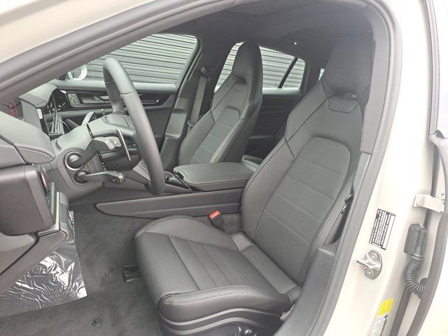 Used 2026 Porsche Panamera 4 AWD/4WD image 4
