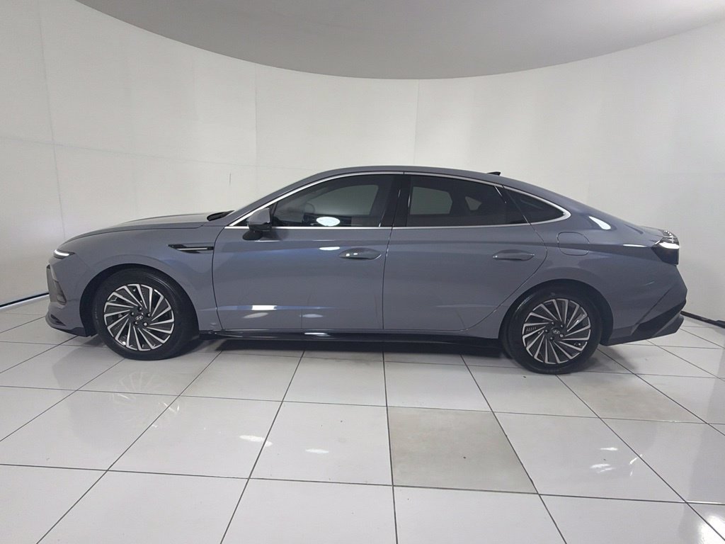 Certified 2025 Hyundai Sonata SEL FWD image 8