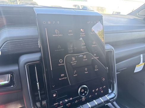 New 2026 GMC Yukon AT4 Ultimate w/ LPO, Floor Liner Package AWD/4WD image 16