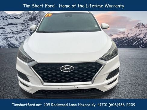 Used 2019 Hyundai Tucson SE image 2