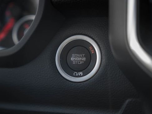 New 2026 RAM 1500 4x4 Crew Cab image 32