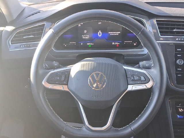 Used 2023 Volkswagen Tiguan SE FWD image 16