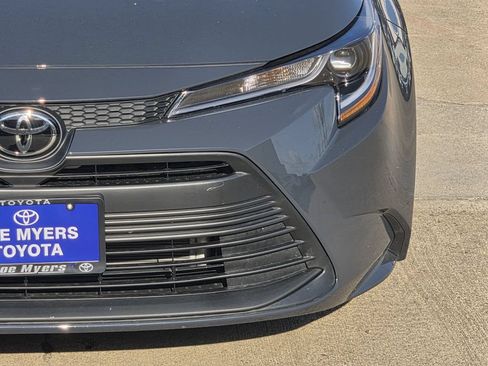 Used 2026 Toyota Corolla LE FWD image 4
