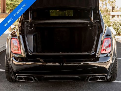 Used 2023 Rolls-Royce Phantom Sedan w/ The Phantom Package RWD image 32