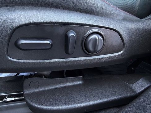 Used 2021 Chevrolet Blazer RS w/ Enhanced Convenience Package image 25