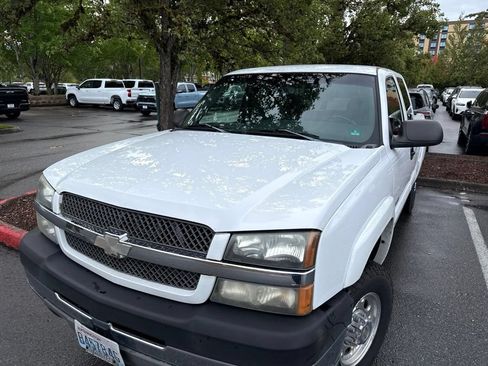 Used 2003 Chevrolet Silverado 2500 LS w/ Skid Plate Package AWD/4WD image 8