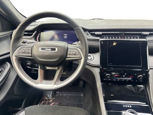 Used 2023 Jeep Grand Cherokee Altitude AWD/4WD image 54