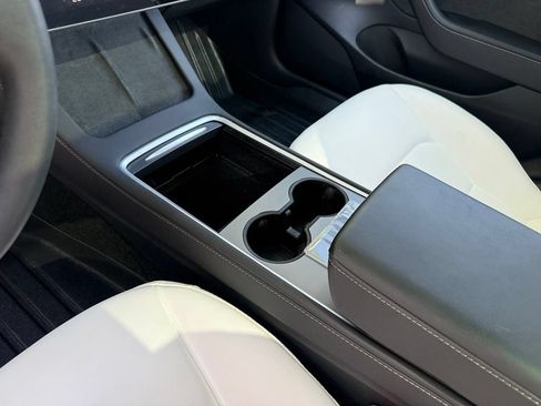 Used 2023 Tesla Model 3 Standard Range RWD image 18