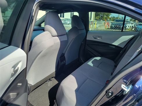 Used 2025 Toyota Corolla SE image 7