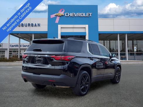Used 2022 Chevrolet Traverse LT w/ LPO, Blackout Package AWD/4WD image 4