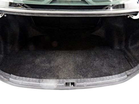 Used 2013 Toyota Corolla LE FWD image 13