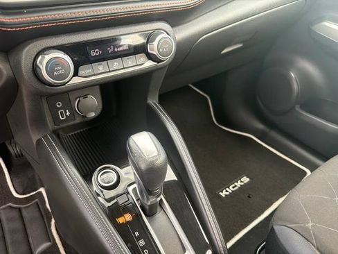 Used 2018 Nissan Kicks SR FWD image 14