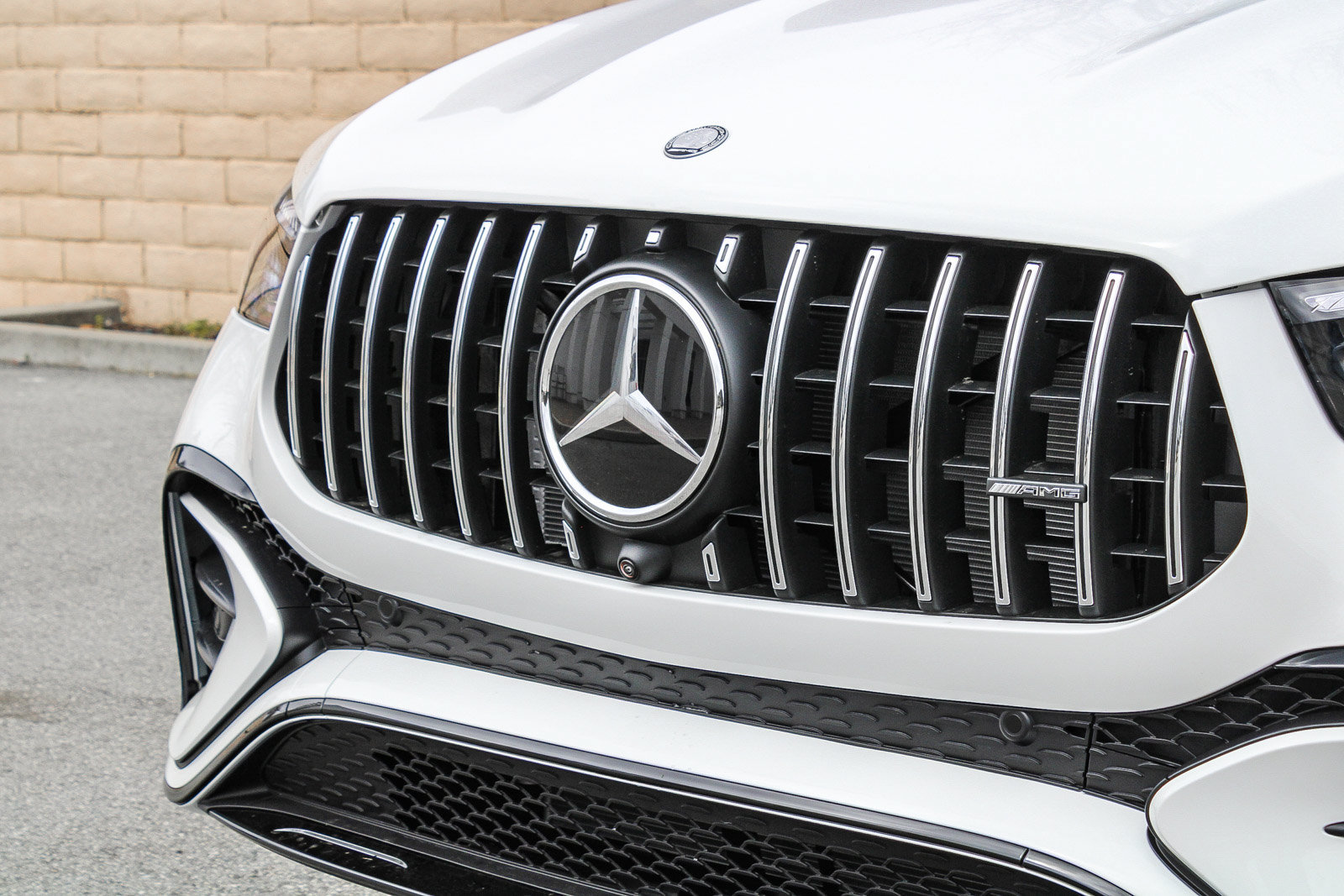 New 2026 Mercedes-Benz GLE 53 AMG 4MATIC Coupe image 5