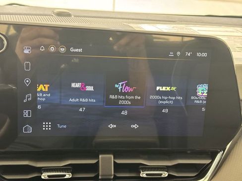 New 2026 Chevrolet Equinox LT w/ Convenience Package II image 13