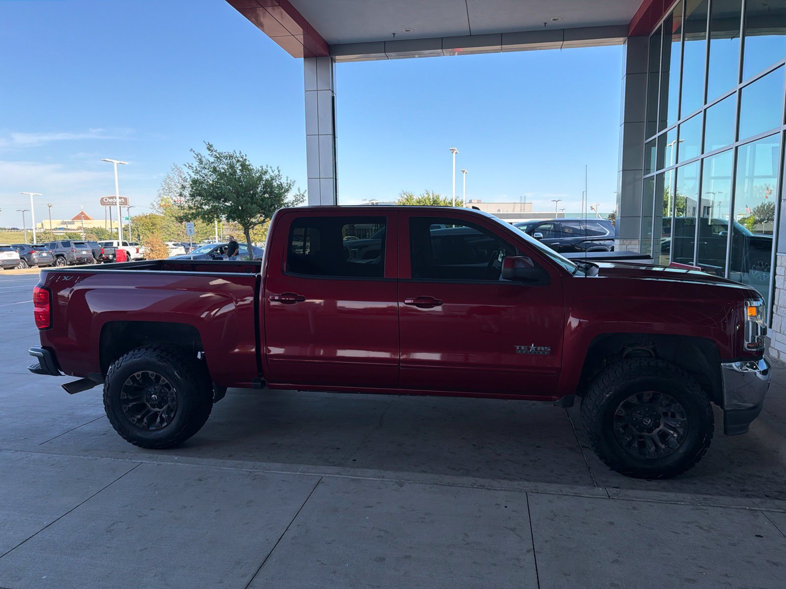 Used 2018 Chevrolet Silverado 1500 LT w/ Texas Edition AWD/4WD image 35