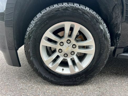 Used 2019 Chevrolet Suburban LT AWD/4WD image 24