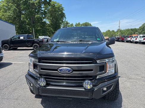 Used 2018 Ford F150 XLT w/ Equipment Group 302A Luxury AWD/4WD image 2