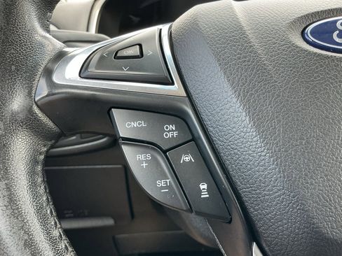 Used 2020 Ford Edge SEL image 57