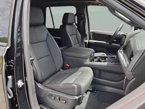 New 2026 Chevrolet Tahoe RST w/ Comfort Package RWD image 15