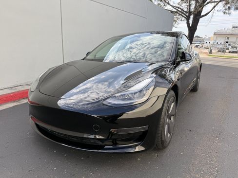 Used 2023 Tesla Model 3 Standard Range RWD image 1