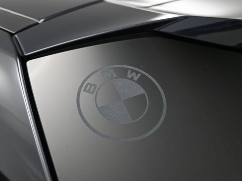 Used 2023 BMW XM AWD/4WD image 41